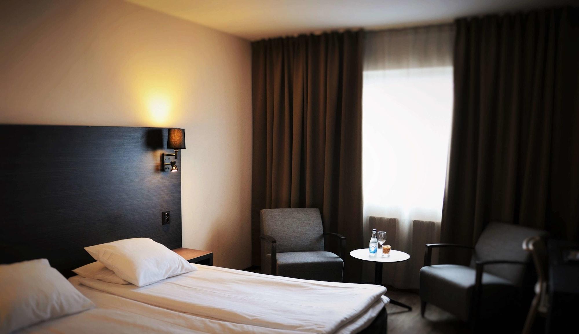 Best Western Hotel Scheele Köping Extérieur photo